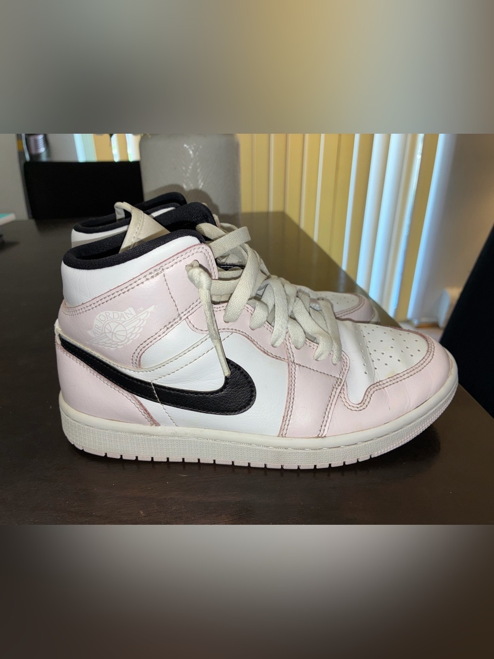 Jordan Low-Top Sneakers in Pink, White & Black